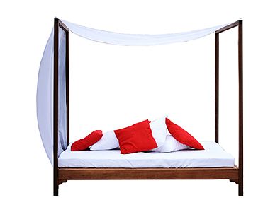 Four-Poster Bed 